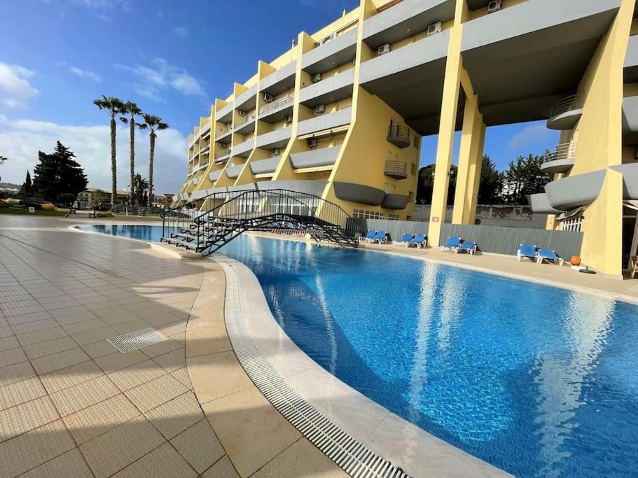 Lagos-Piscine Et Mer- Condominio Do Mar Extérieur photo