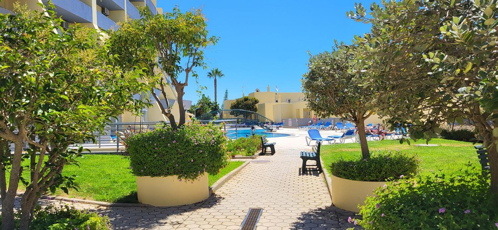 Lagos-Piscine Et Mer- Condominio Do Mar Extérieur photo